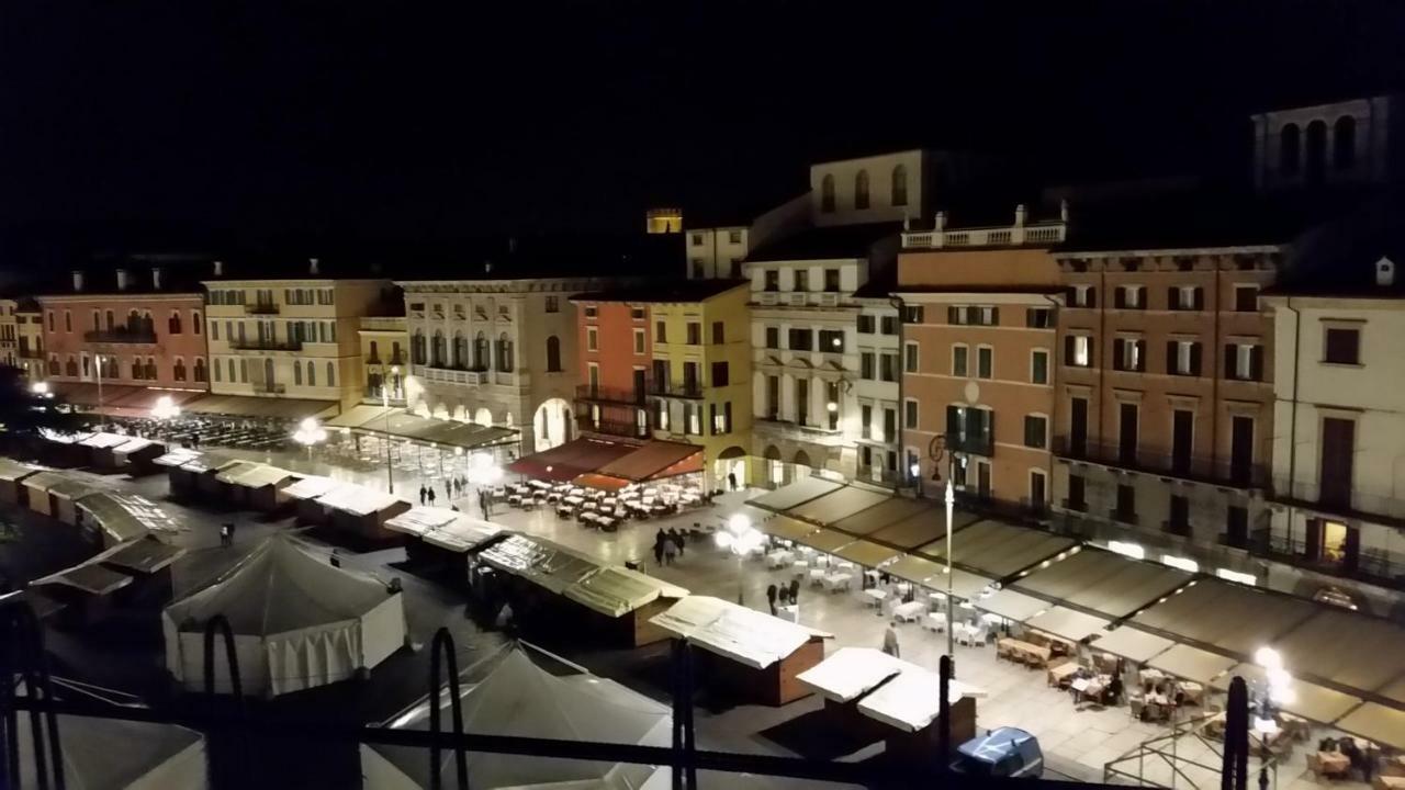 Bilocale Via Imola 4 Leilighet Verona Eksteriør bilde