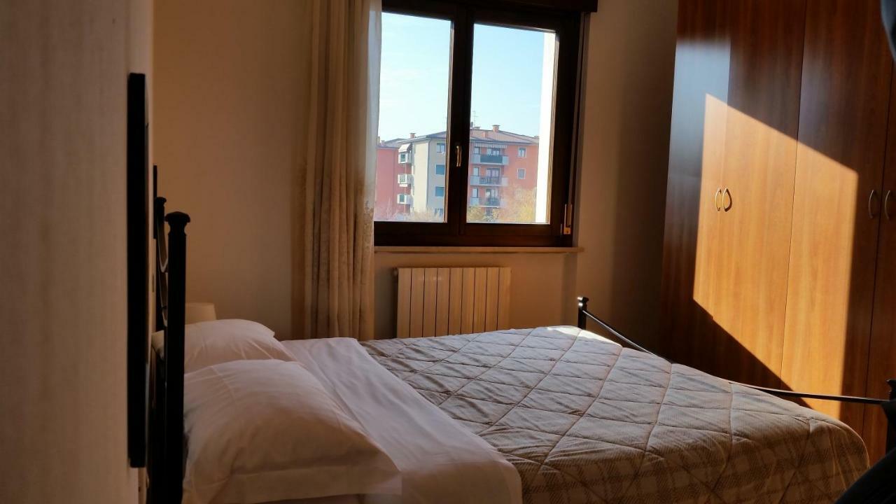 Bilocale Via Imola 4 Leilighet Verona Eksteriør bilde